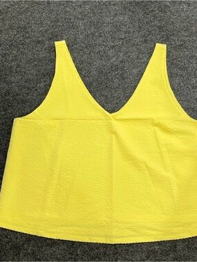 Vouri Women’s Yellow crop tank textured, size large color sunlight nwt